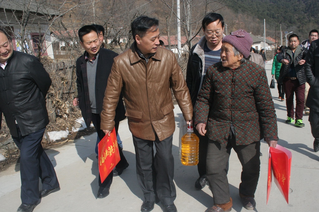 ×ðÁú¶¶È¦(Öйú¹ÙÍø)-Ϊdu¶øÉú