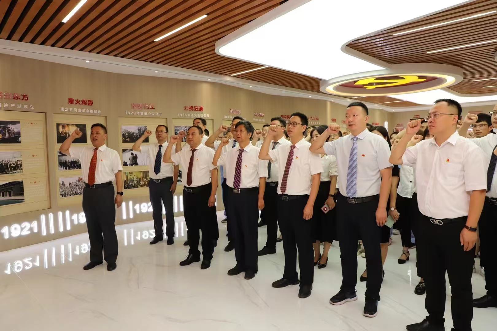 1748048378.jpg 3.jpg