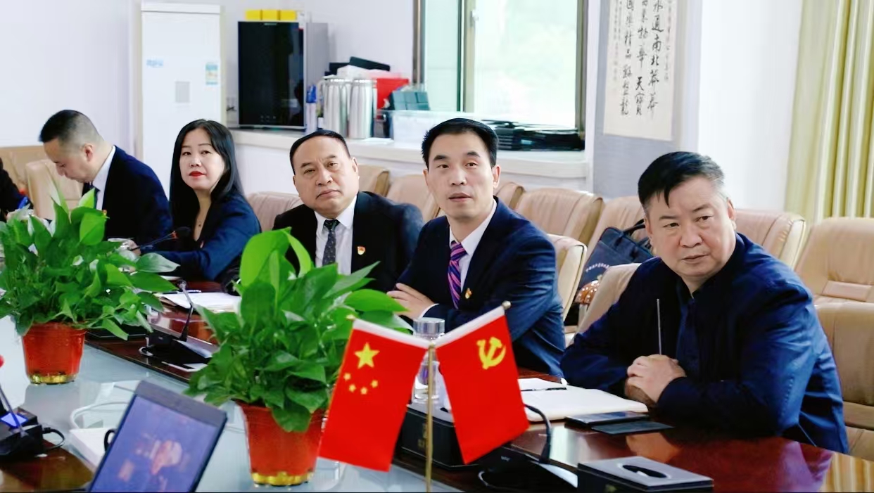 1761819137.jpg 4.jpg