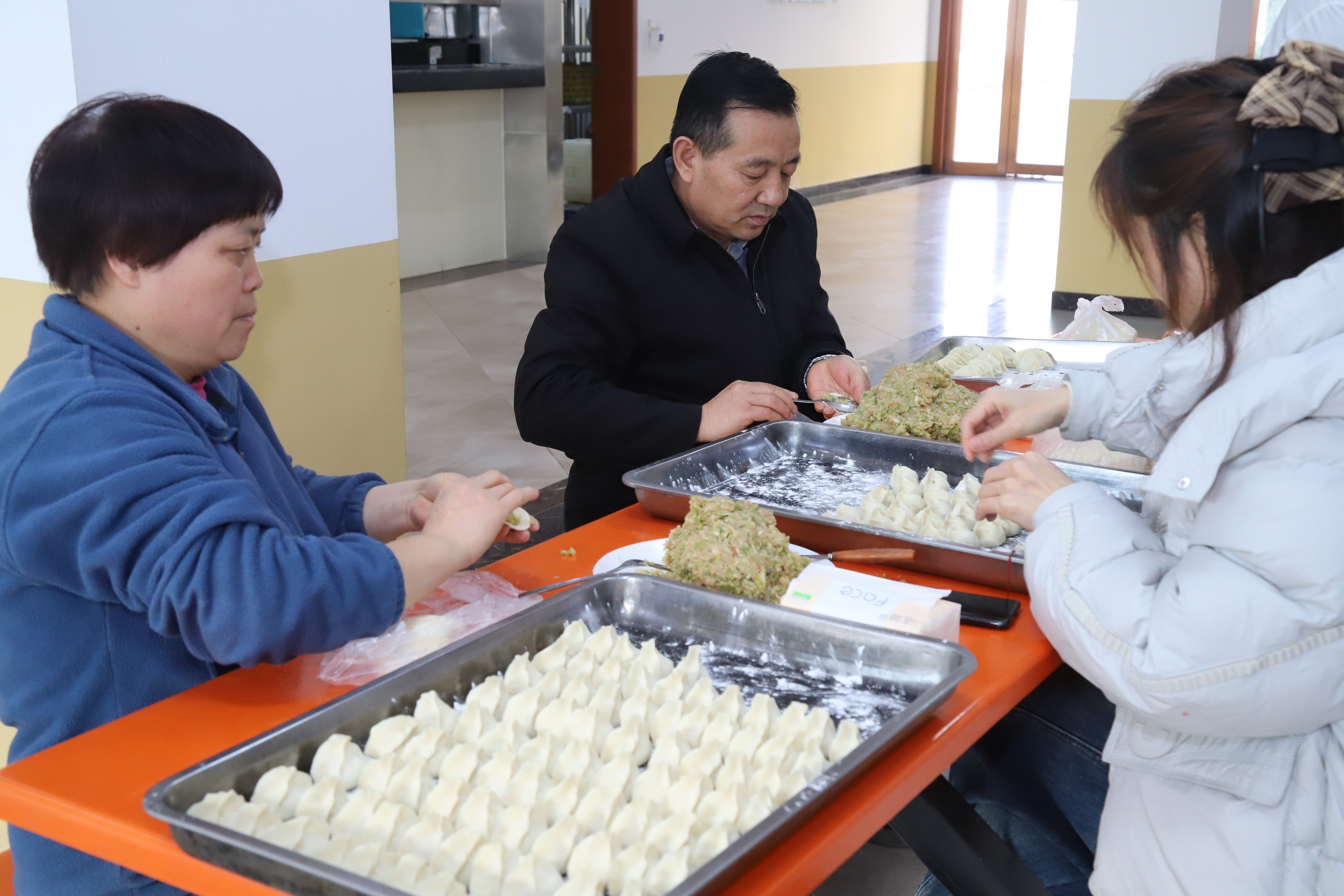 1766643300.jpg IMG_0015.JPG