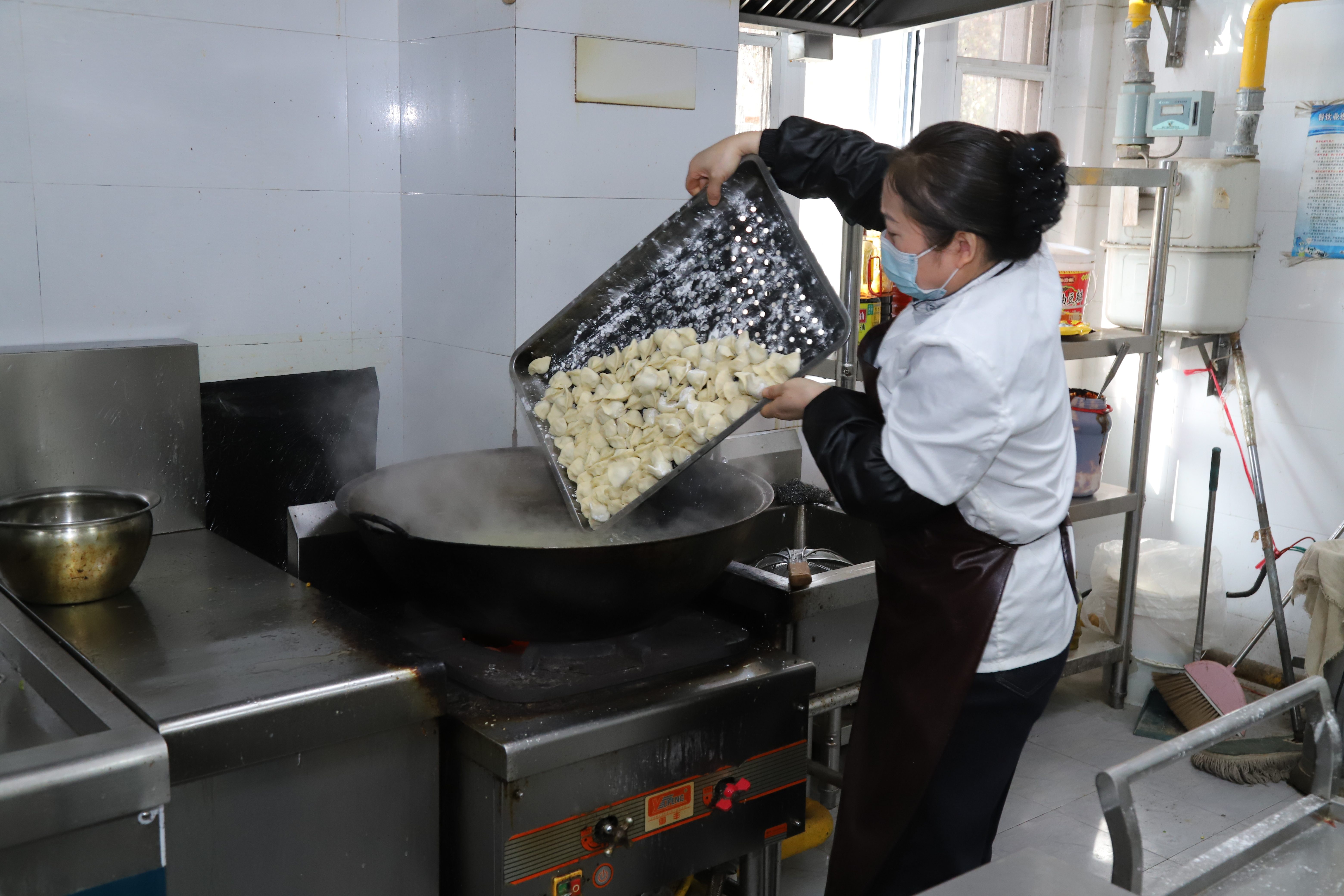 1766643335.jpg IMG_0082.JPG